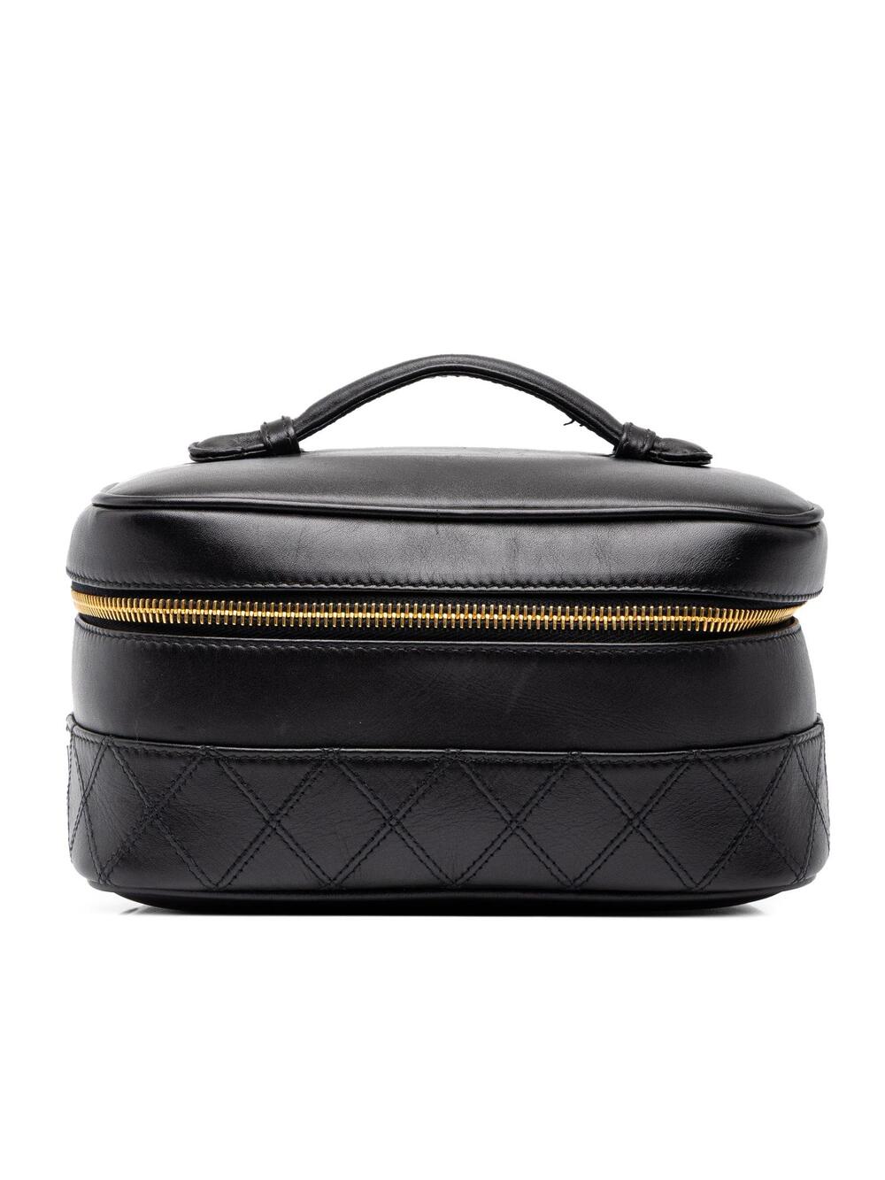 Chanel Cc Quilted Lambskin Vanity Bag #350660C72B